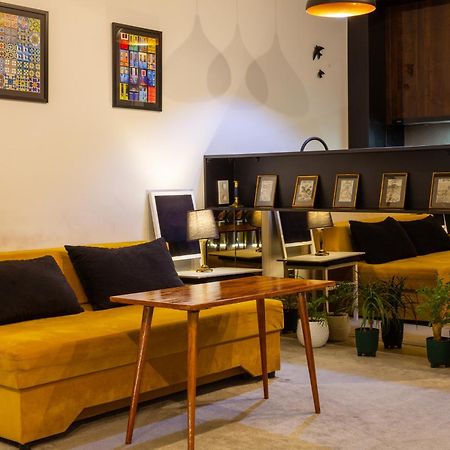 9Th And 6Th Floor Stylish Apartments With Mountainvista Бишкек Экстерьер фото