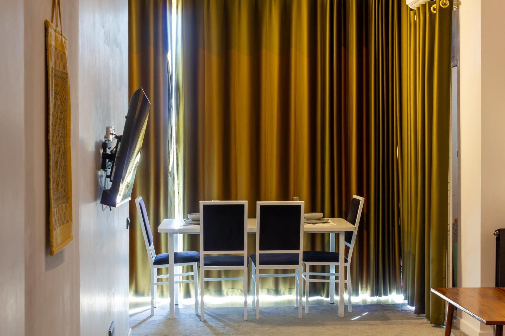 9Th And 6Th Floor Stylish Apartments With Mountainvista Бишкек Экстерьер фото