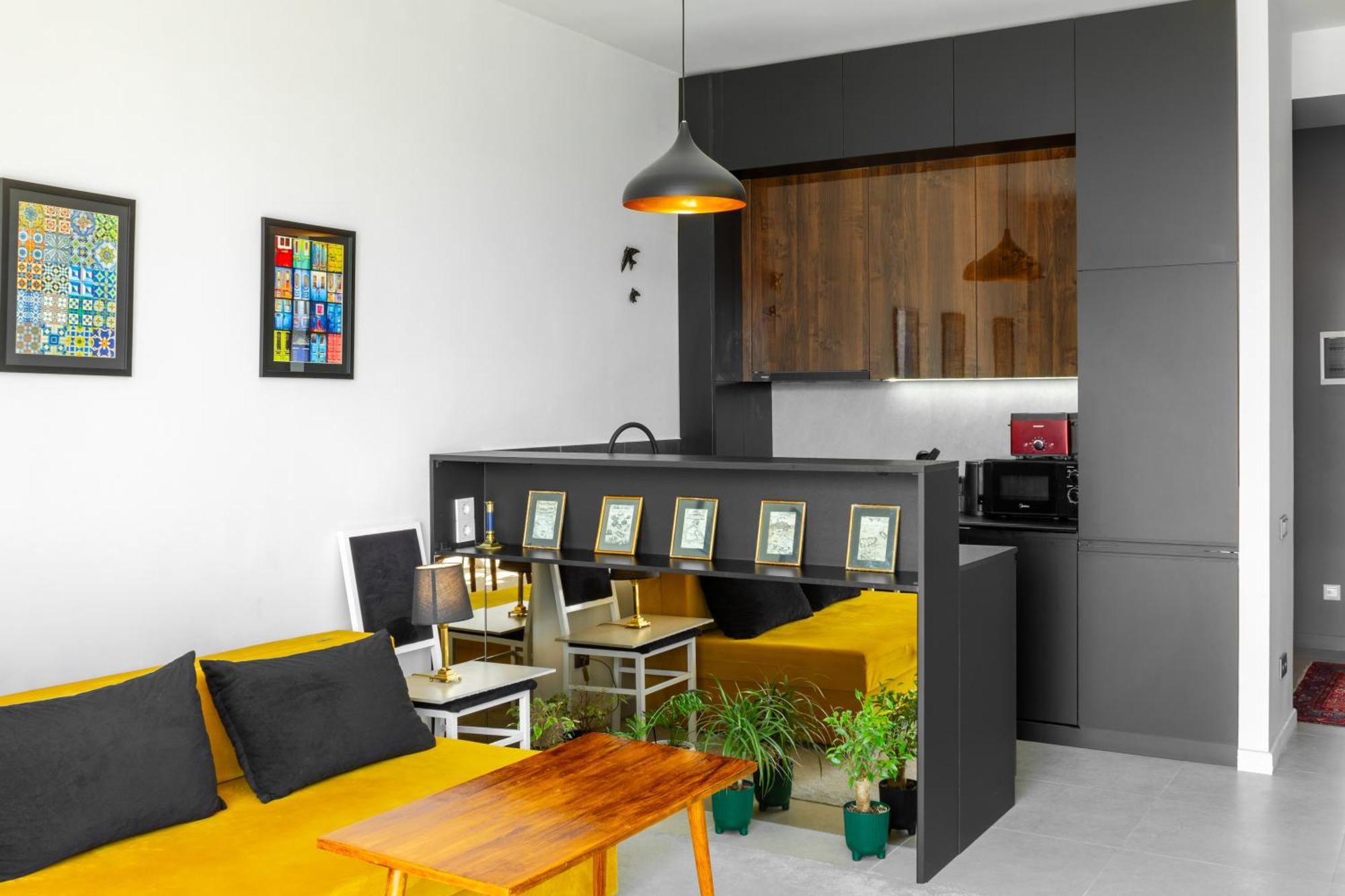 9Th And 6Th Floor Stylish Apartments With Mountainvista Бишкек Экстерьер фото