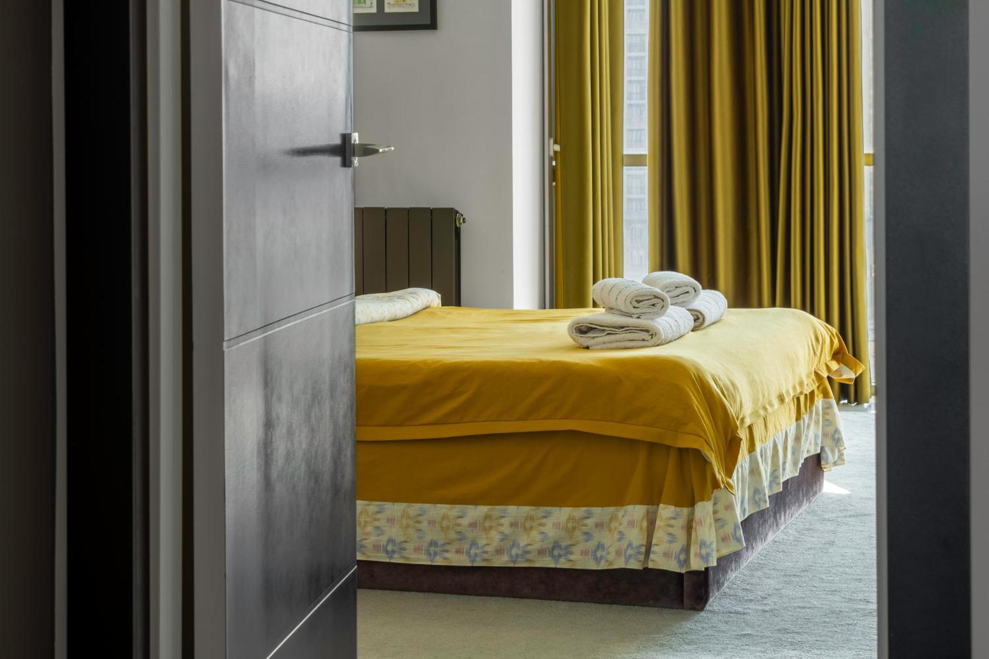 9Th And 6Th Floor Stylish Apartments With Mountainvista Бишкек Экстерьер фото