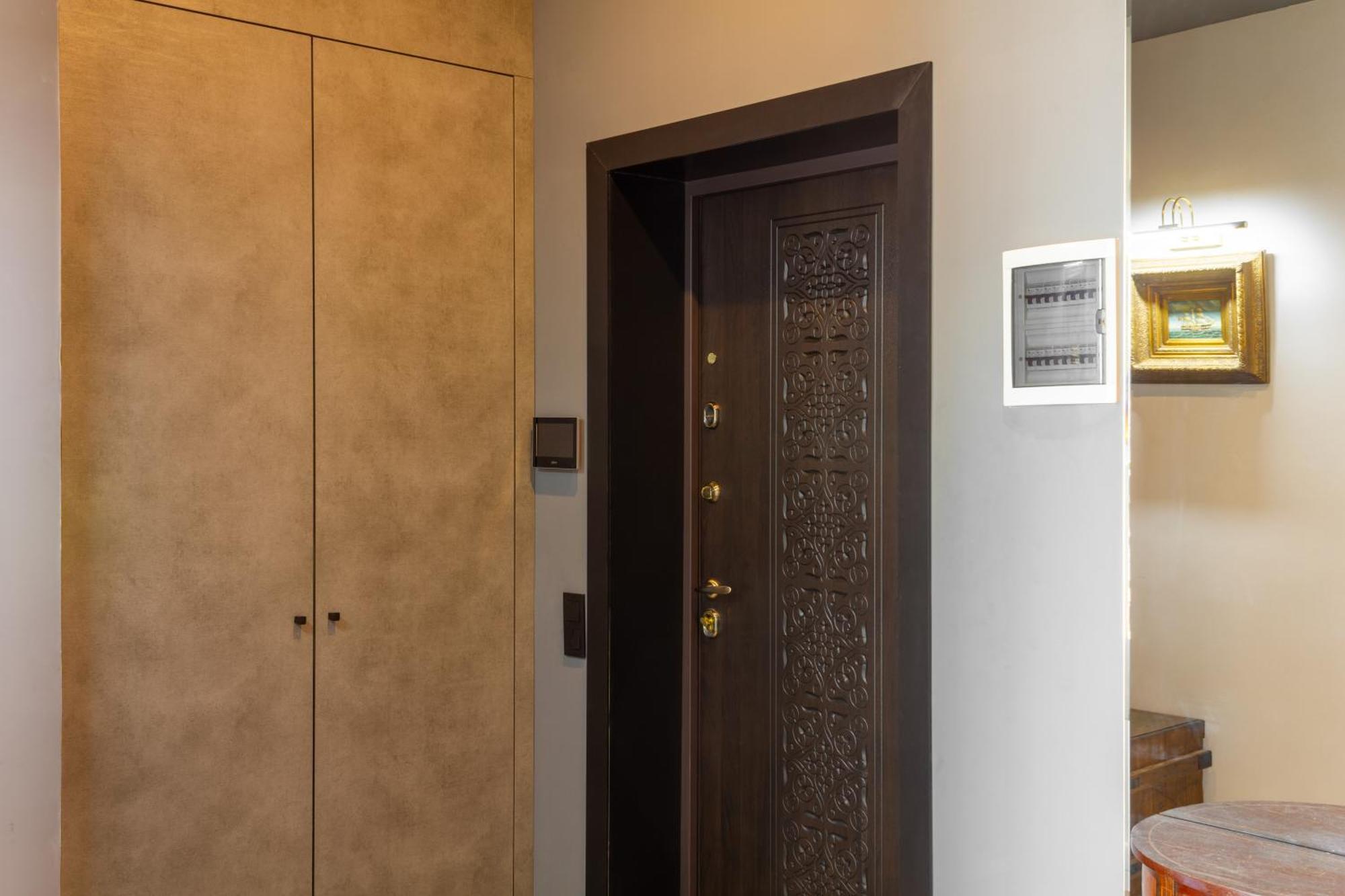 9Th And 6Th Floor Stylish Apartments With Mountainvista Бишкек Экстерьер фото