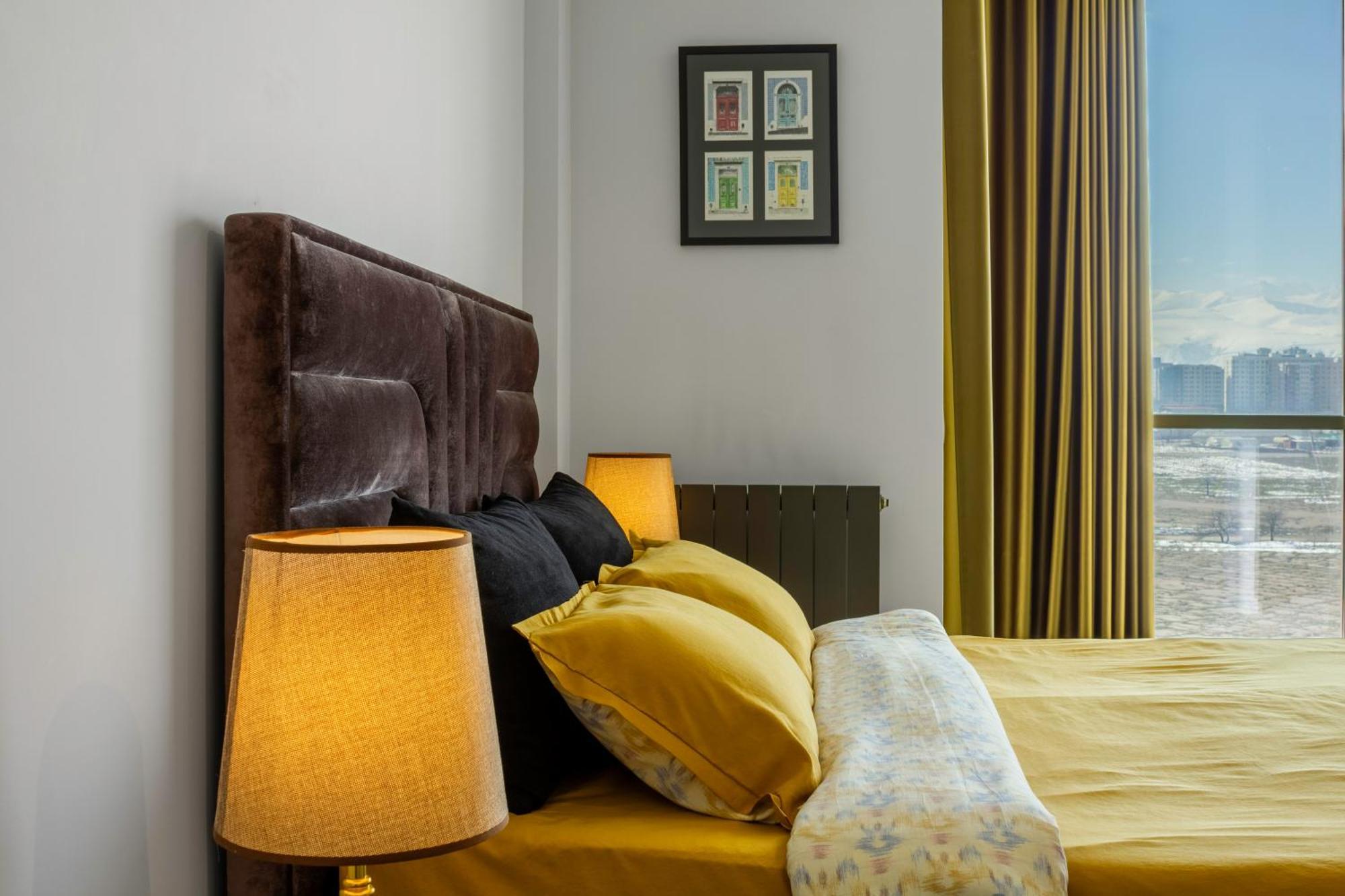 9Th And 6Th Floor Stylish Apartments With Mountainvista Бишкек Экстерьер фото