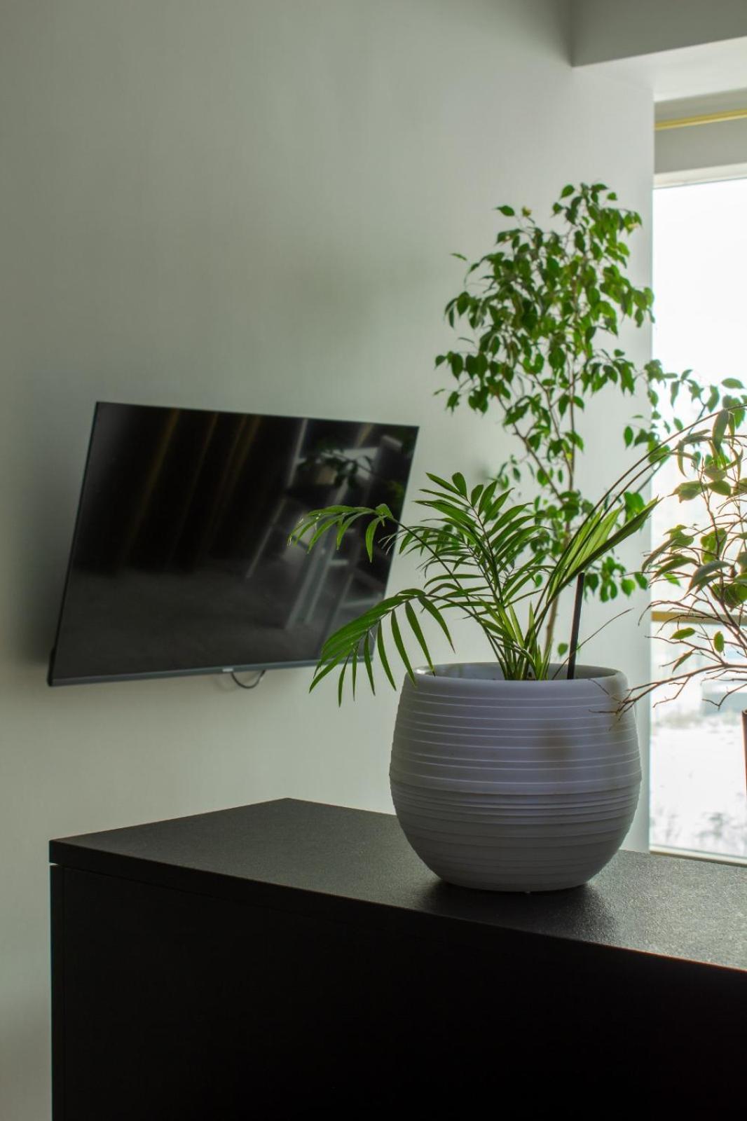 9Th And 6Th Floor Stylish Apartments With Mountainvista Бишкек Экстерьер фото